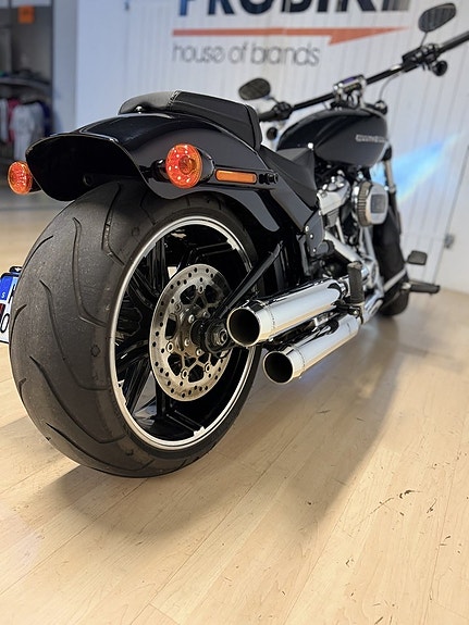 Harley-Davidson Breakout Breakout 114 10 of 11