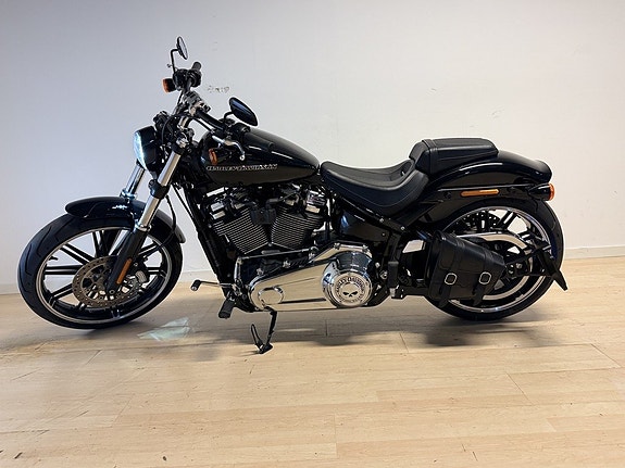 Harley-Davidson Breakout Breakout 114 2 of 11