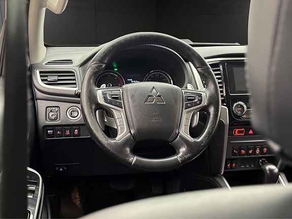 Mitsubishi L200 20 of 30