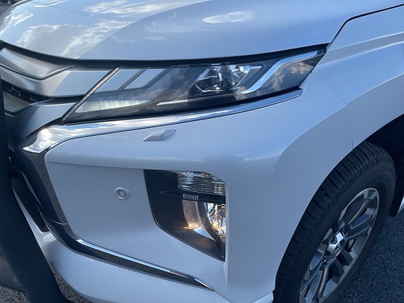 Mitsubishi L200 12 of 30