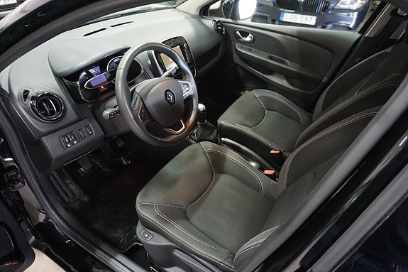 Renault Clio 10 of 29
