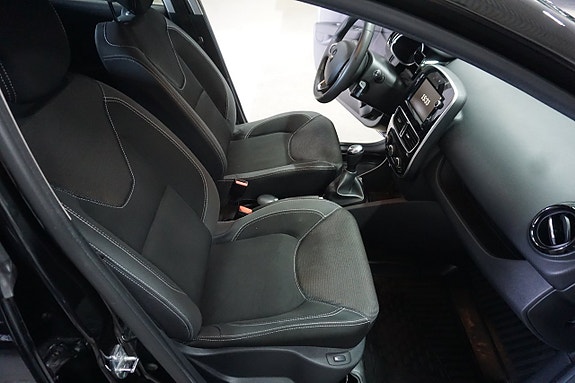 Renault Clio 20 of 29