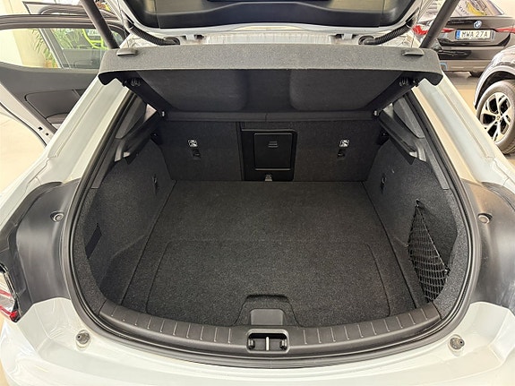 Polestar 2 7 of 16