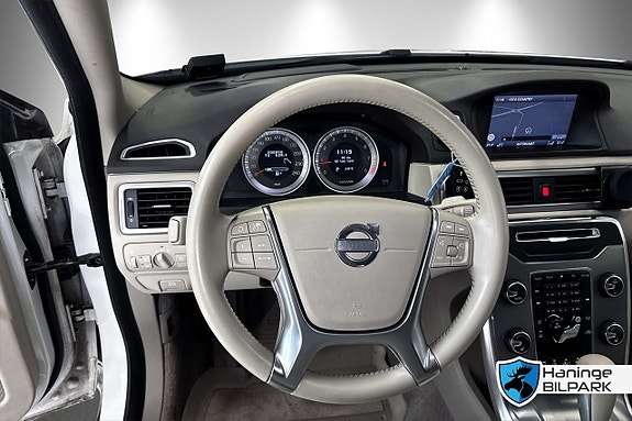 Volvo V70 13 of 27