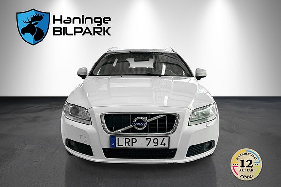Volvo V70 3 of 27
