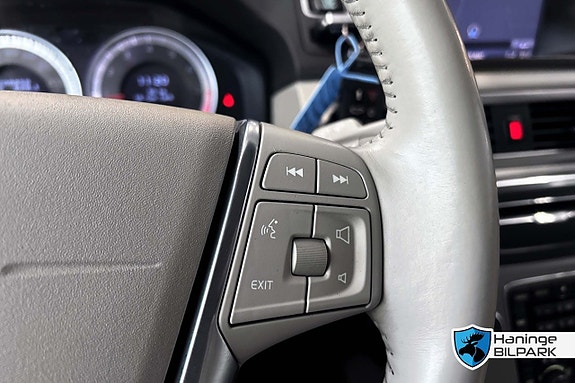 Volvo V70 19 of 27