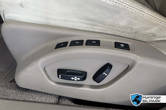 Volvo V70 11 of 27