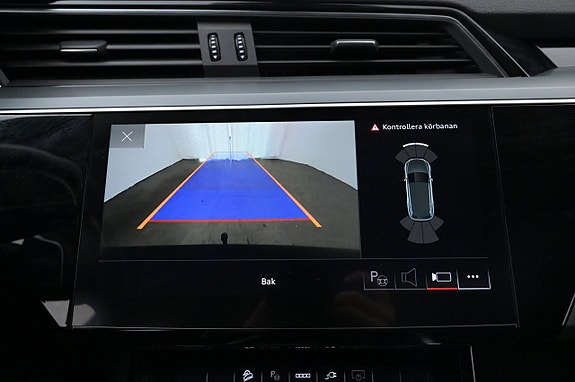 Audi e-tron 15 of 27