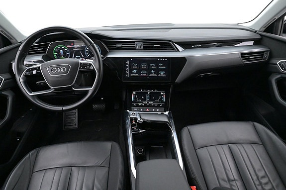 Audi e-tron 6 of 27