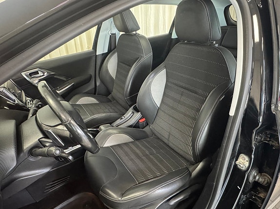 Peugeot 2008 6 of 15