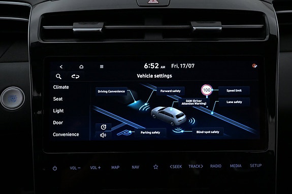 Hyundai Tucson 17 of 27