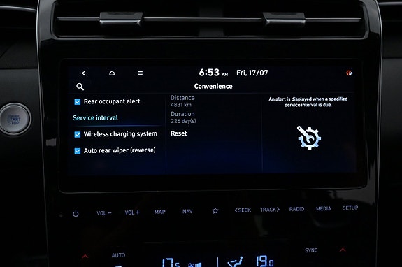 Hyundai Tucson 14 of 27