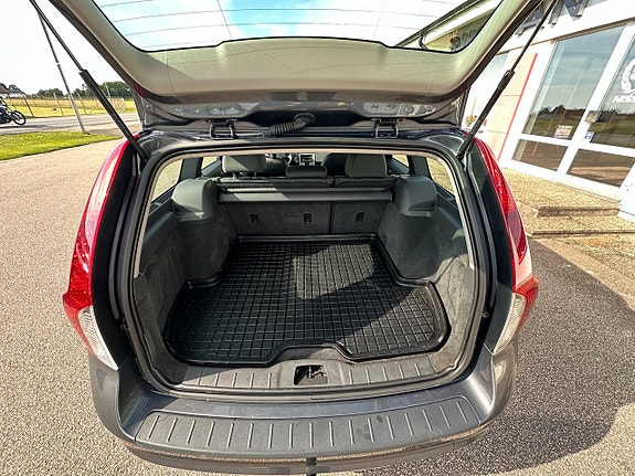 Volvo V50 5 of 8