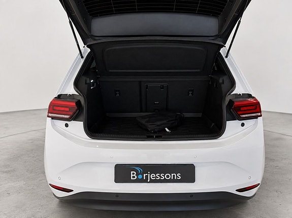 Volkswagen ID.3 Neo 12 of 12