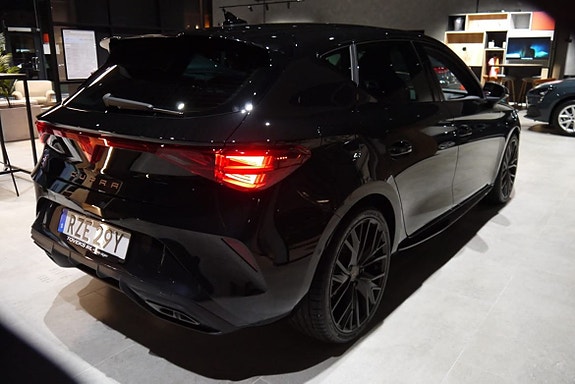 Cupra Leon 2 of 18