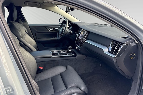 Volvo V60 10 of 18