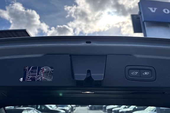 Volvo V60 14 of 18