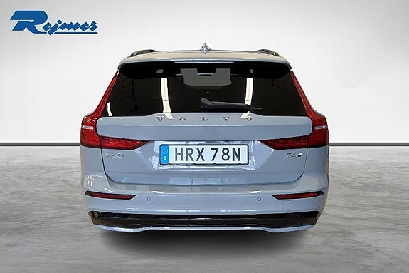 Volvo V60 4 of 23