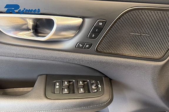 Volvo V60 15 of 23