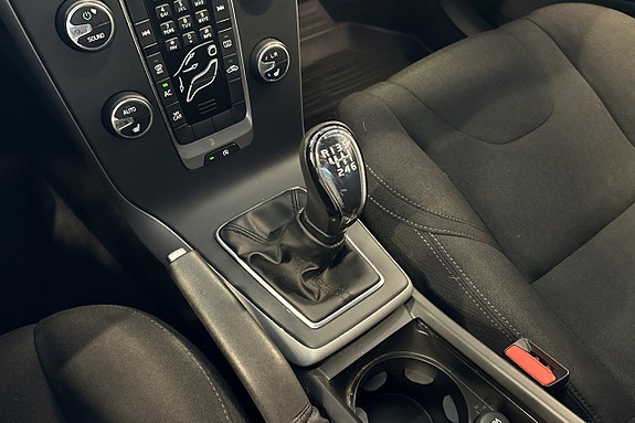 Volvo V40 12 of 20