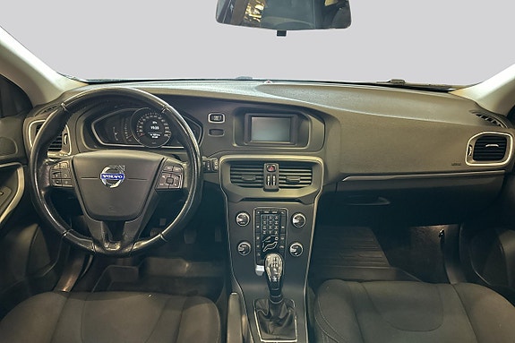 Volvo V40 7 of 20