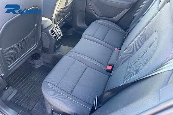Volvo XC40 19 of 30