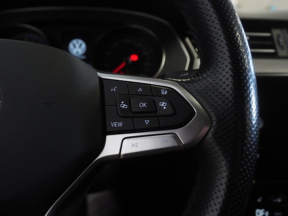 Volkswagen Passat 20 of 24