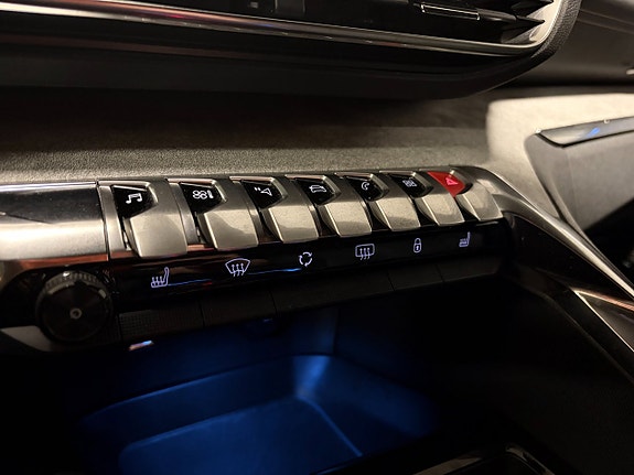 Peugeot 5008 11 of 16