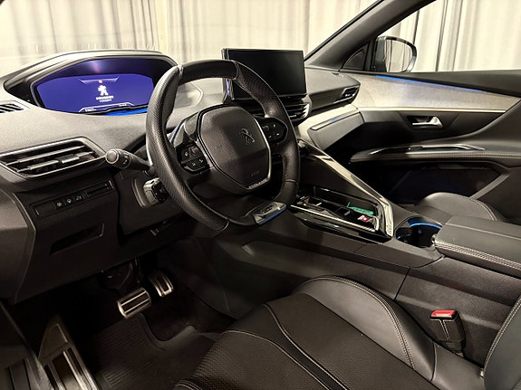 Peugeot 5008 8 of 16