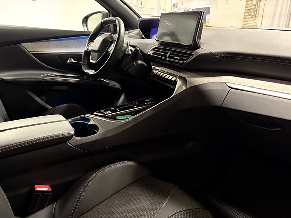 Peugeot 5008 9 of 16