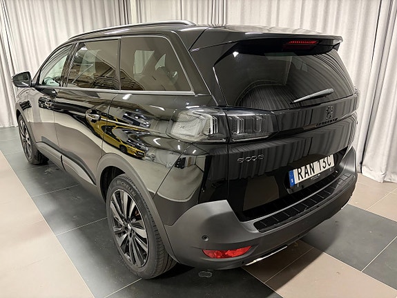 Peugeot 5008 3 of 16