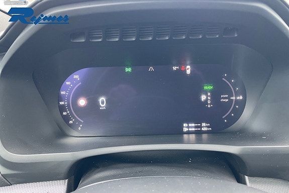 Volvo XC90 17 of 28