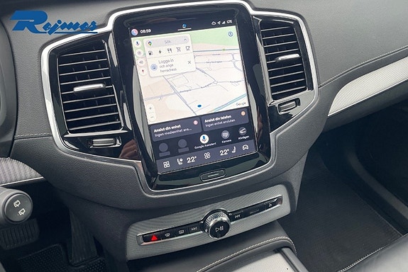 Volvo XC90 16 of 28