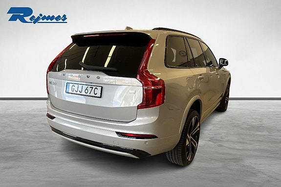 Volvo XC90 22 of 23