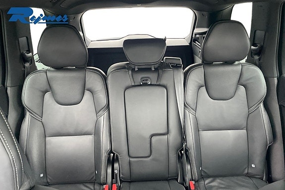 Volvo XC90 21 of 28