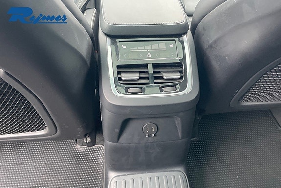 Volvo XC90 22 of 28