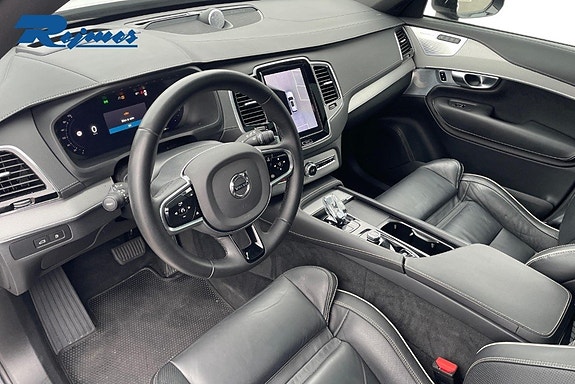 Volvo XC90 9 of 28
