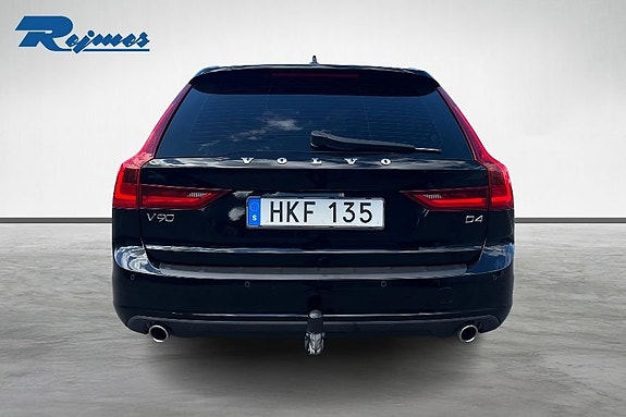 Volvo V90 4 of 22