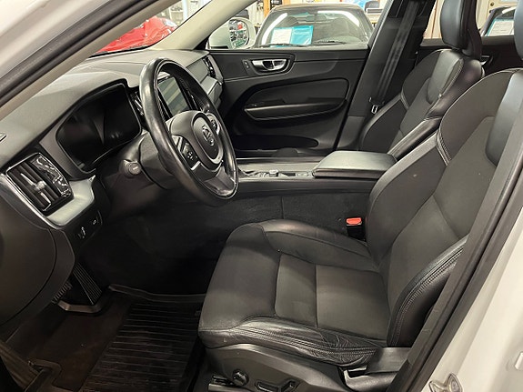 Volvo XC60 5 of 6