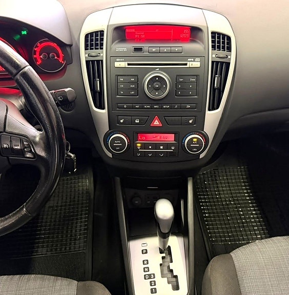 Kia Ceed 20 of 23