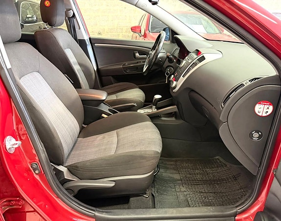 Kia Ceed 15 of 23