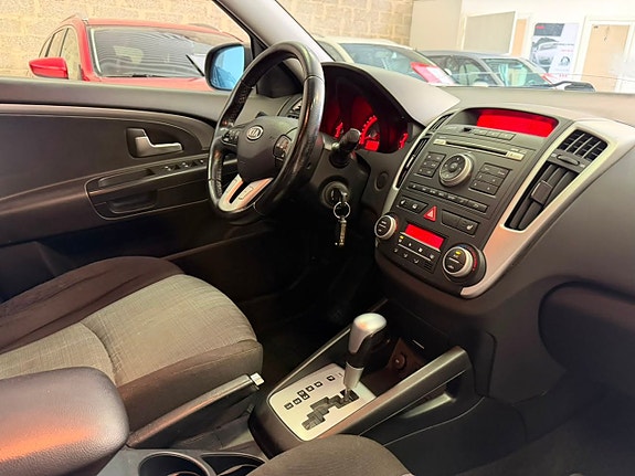 Kia Ceed 6 of 23