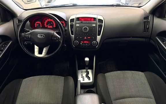 Kia Ceed 12 of 23