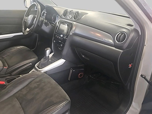 Suzuki Vitara 9 of 18