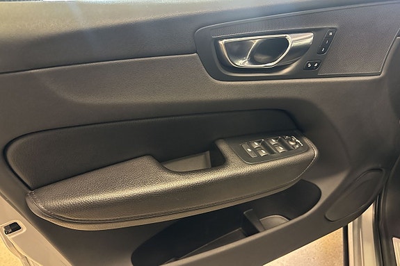 Volvo XC60 9 of 18
