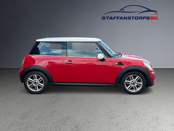 MINI Cooper 4 of 9