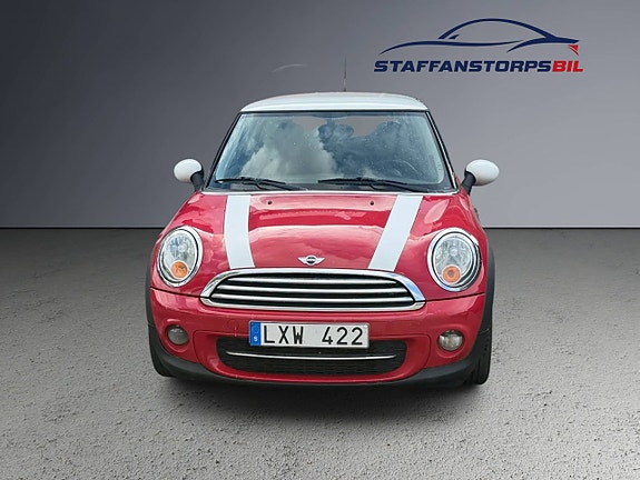 MINI Cooper 2 of 9