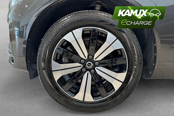 Volvo XC60 8 of 26