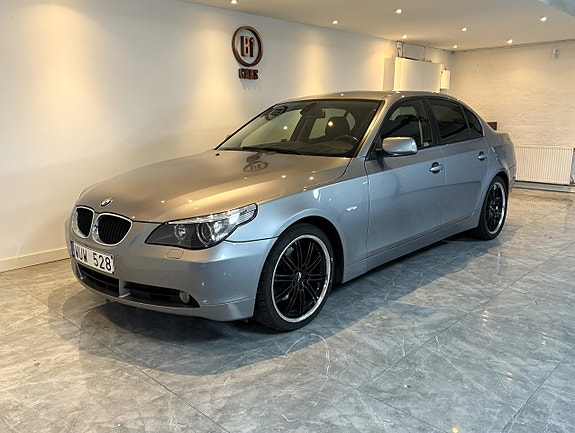 BMW 530i 2 of 16