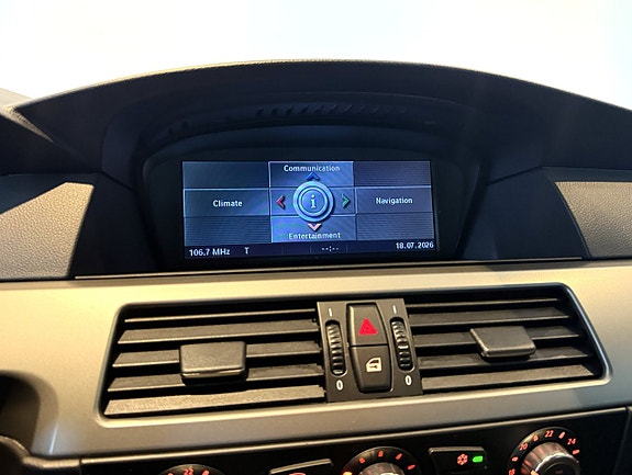 BMW 530i 15 of 16